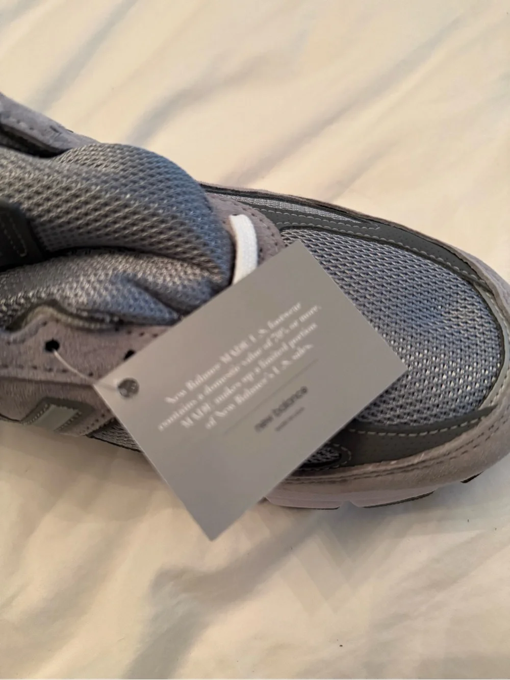 NWT New Balance Men’s Sneakers 990v4 Light Gray - Size 10.5 D New in Box